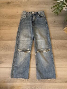 Women’s Zara Ripped Jeans